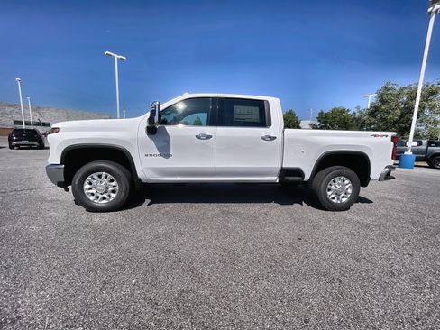 Certified 2024 Chevrolet Silverado 2500 LTZ w/ LTZ Convenience Package image 10