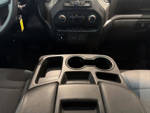 Used 2019 Chevrolet Silverado 1500 Custom Trail Boss w/ Custom Convenience Package image 19