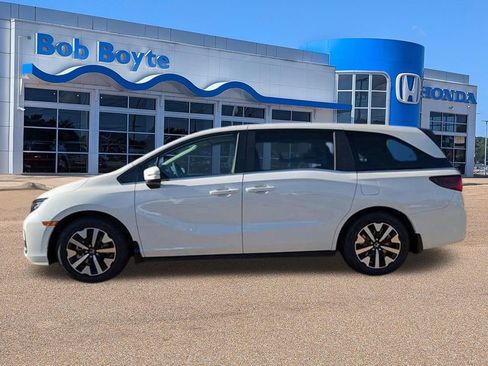 New 2026 Honda Odyssey EX-L image 2