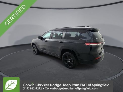 Certified 2025 Jeep Grand Cherokee L Limited w/ Black Appearance Package image 6