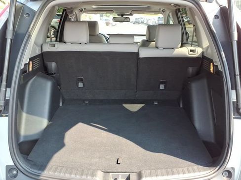 Used 2017 Honda CR-V Touring image 11