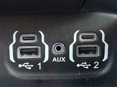 Used 2022 RAM 1500 Laramie AWD/4WD image 28