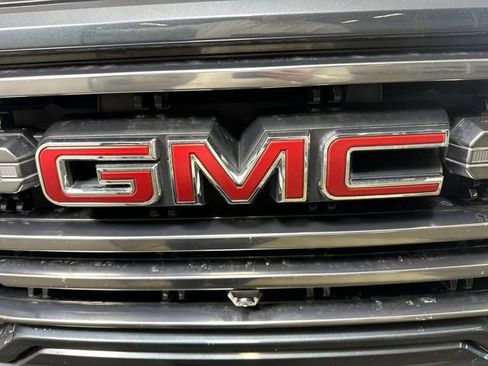 Used 2019 GMC Sierra 1500 AT4 w/ AT4 Premium Package image 9