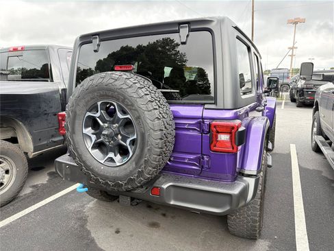 Used 2023 Jeep Wrangler Unlimited Rubicon 4xe w/ Cold Weather Group AWD/4WD image 5