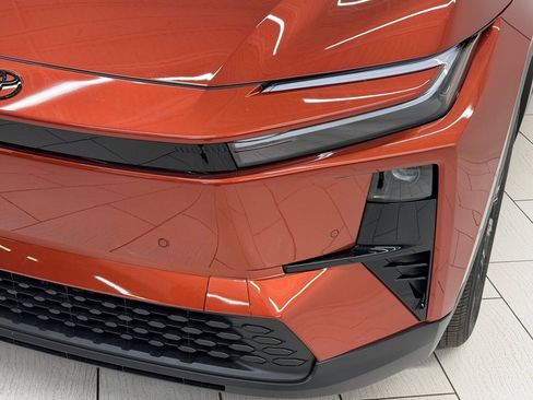 New 2026 Toyota C-HR AWD/4WD image 9