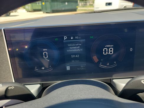 Used 2025 Hyundai Sonata SEL FWD image 31
