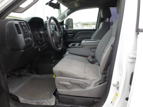 Used 2017 Chevrolet Silverado 2500 W/T image 5