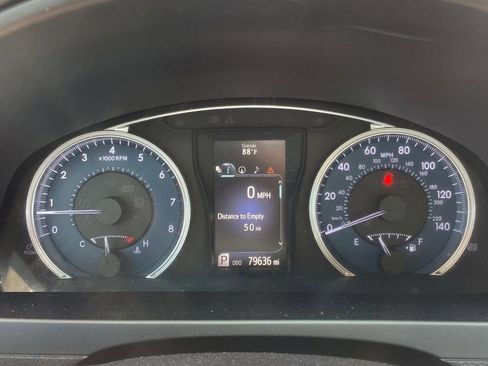 Used 2017 Toyota Camry XLE FWD image 7