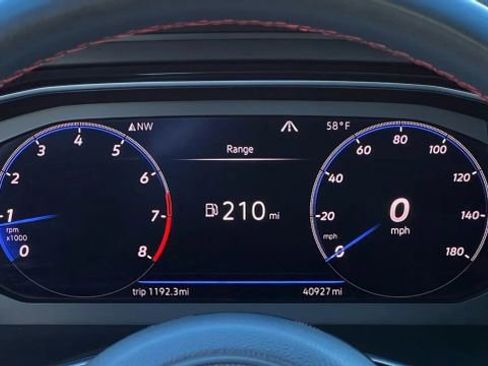 Used 2019 Volkswagen Jetta GLI Autobahn image 33