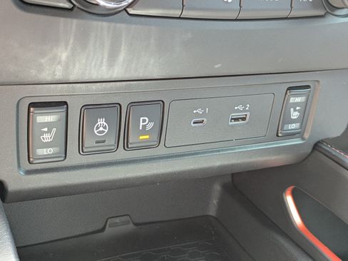 Certified 2025 Nissan Frontier PRO-4X w/ Pro Premium Package AWD/4WD image 23