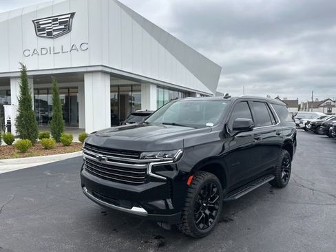 Used 2022 Chevrolet Tahoe LT w/ LT Signature Package AWD/4WD image 2