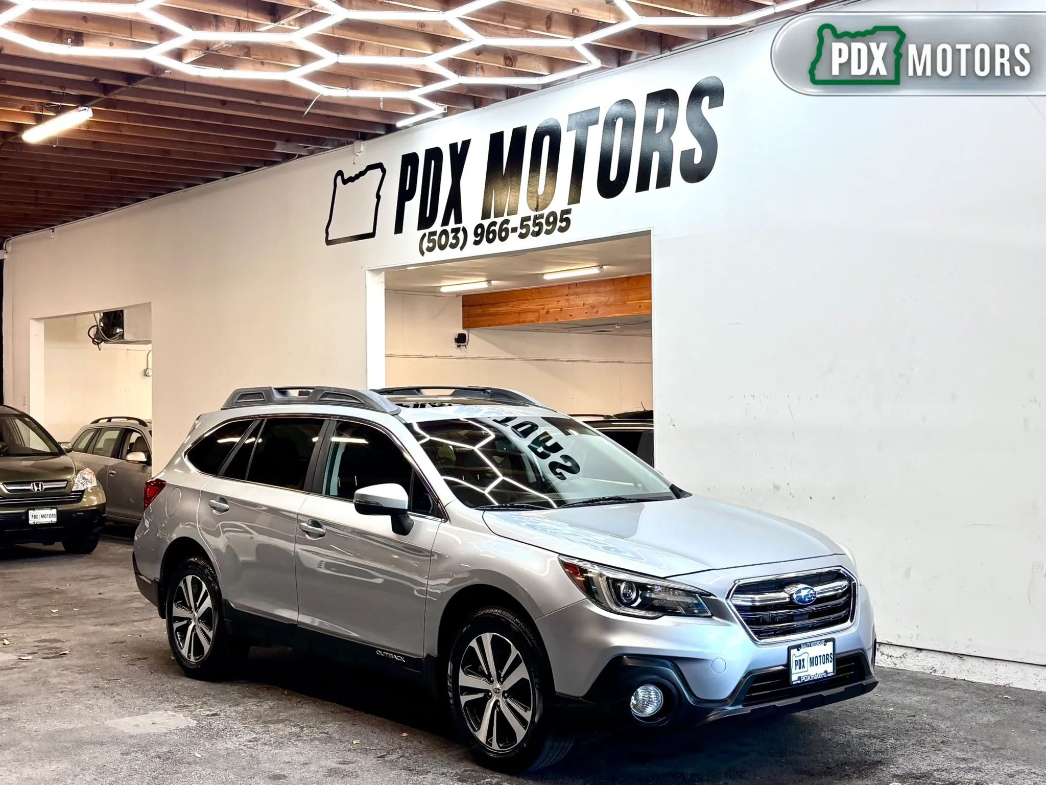 Used 2018 Subaru Outback 2.5i Limited AWD/4WD image 1