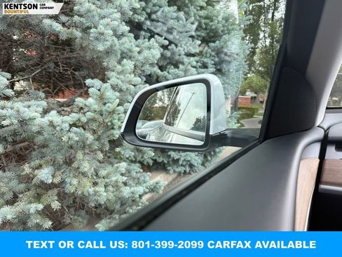 Used 2024 Tesla Model Y Long Range AWD/4WD image 19
