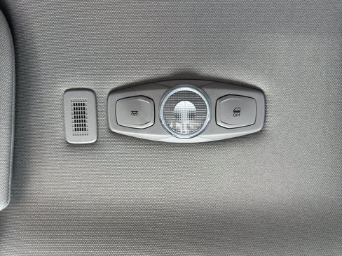 Used 2018 Ford F150 XL w/ Equipment Group 101A Mid AWD/4WD image 21