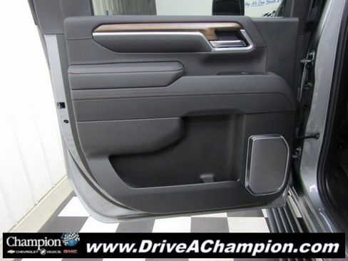 Certified 2025 Chevrolet Silverado 2500 High Country w/ High Country Premium Package image 29