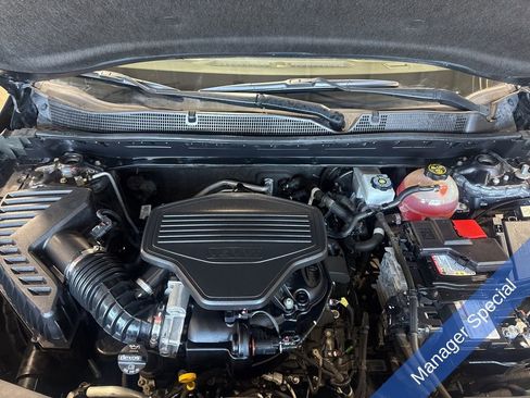 Used 2021 Chevrolet Blazer LT image 13