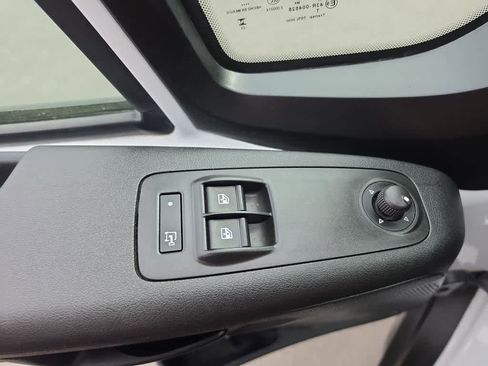 Used 2023 RAM ProMaster 2500 FWD image 13
