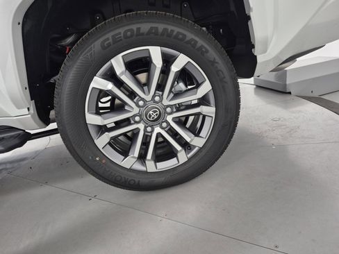 New 2025 Toyota 4Runner 4WD image 14