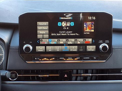 Used 2024 Mitsubishi Outlander SE image 14