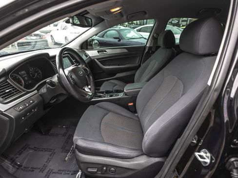 Used 2019 Hyundai Sonata SEL w/ Tech Package 02 FWD image 12
