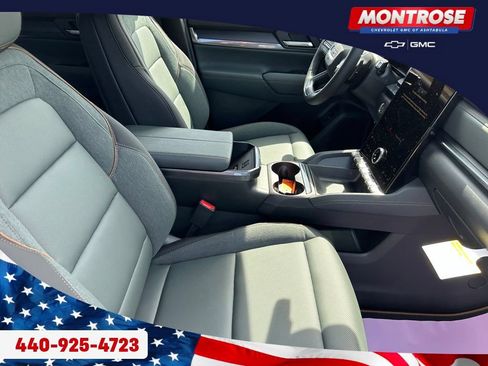 New 2026 GMC Terrain AT4 w/ Technology Package II AWD/4WD image 31