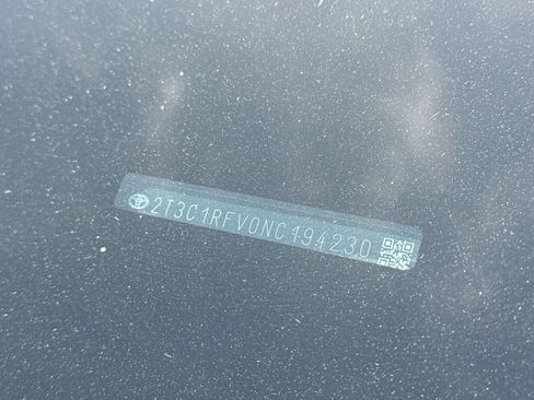 Used 2022 Toyota RAV4 XLE Premium FWD image 5