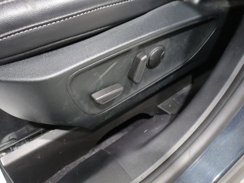 Used 2022 Ford Escape Titanium AWD/4WD image 12