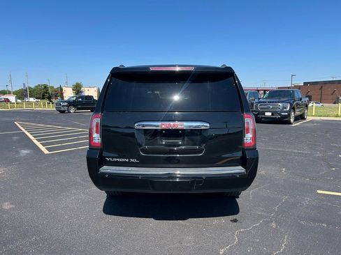 Used 2019 GMC Yukon XL Denali w/ Open Road Package RWD image 7
