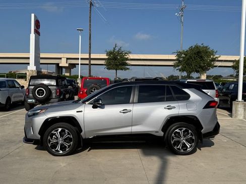 Used 2024 Toyota RAV4 XSE w/ Weather Package AWD/4WD image 6