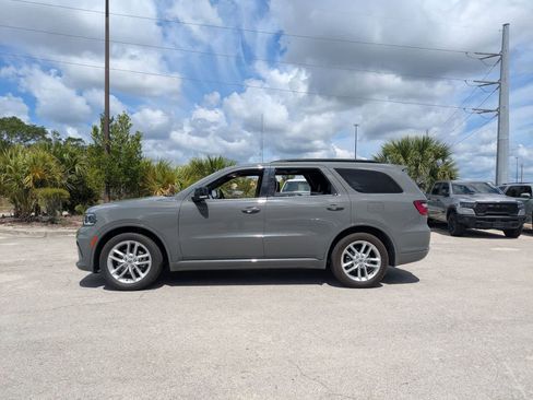 Used 2024 Dodge Durango GT RWD image 7