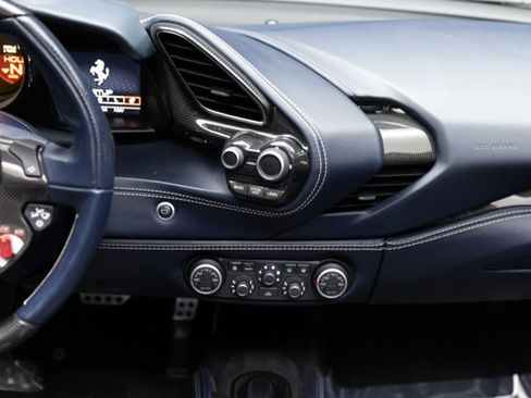 Used 2018 Ferrari 488 Spider image 8