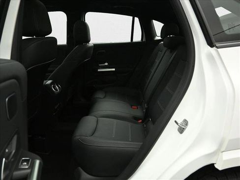 New 2025 Mercedes-Benz GLA 35 AMG 4MATIC image 19