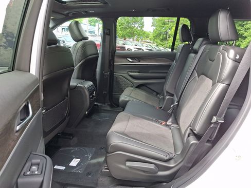 New 2026 Jeep Grand Cherokee L 4WD image 6
