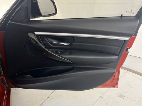 Used 2018 BMW 330i xDrive Sedan image 29