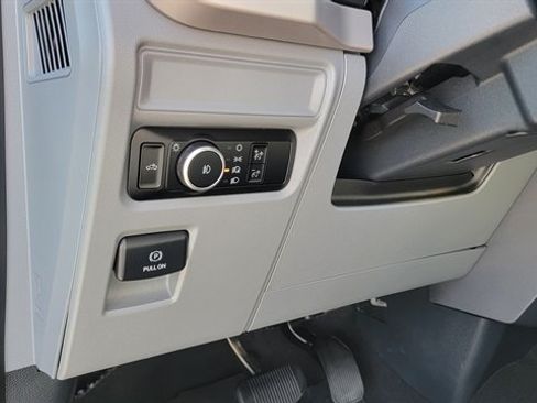 Used 2023 Ford F150 XLT AWD/4WD image 21