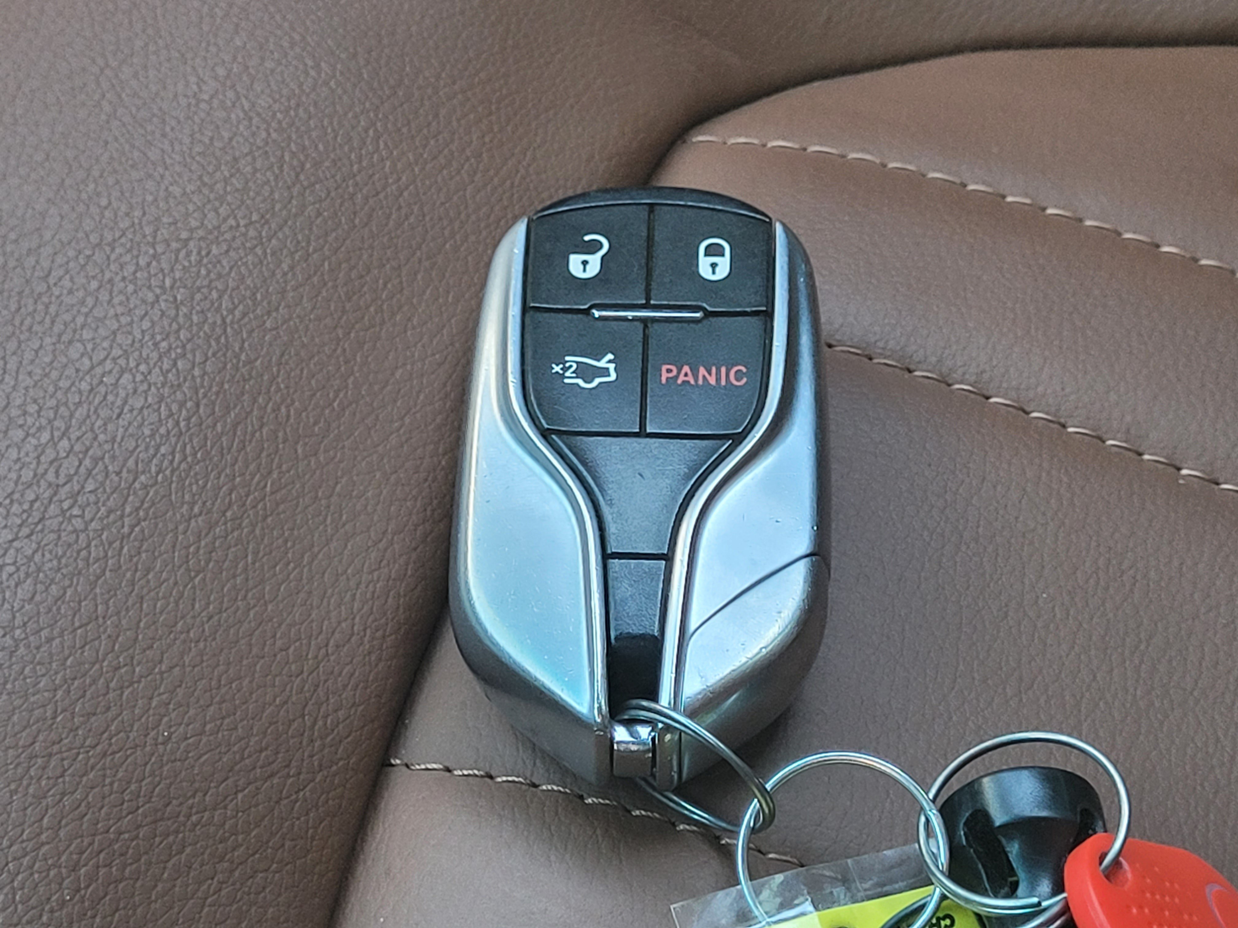 Used 2015 Maserati Ghibli RWD image 26