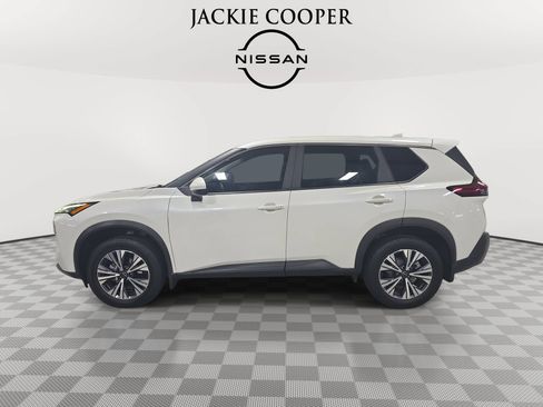 Used 2023 Nissan Rogue SV FWD image 8