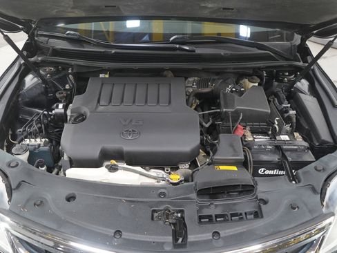 Used 2014 Toyota Avalon Limited w/ Technology Package FWD image 28