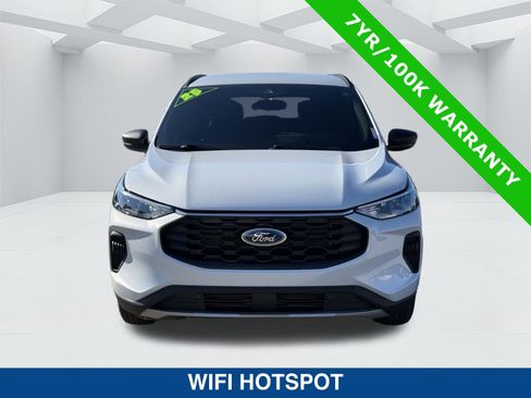 Certified 2025 Ford Escape ST-Line w/ Tech Pack #1 image 8