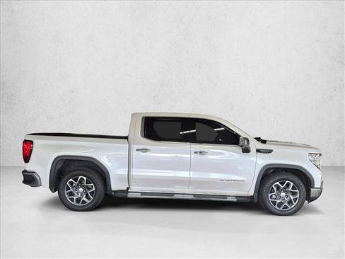 Used 2024 GMC Sierra 1500 SLT w/ SLT Premium Plus Package RWD image 4