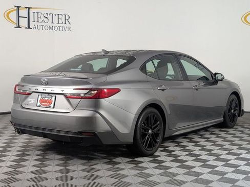 Used 2025 Toyota Camry SE FWD image 7