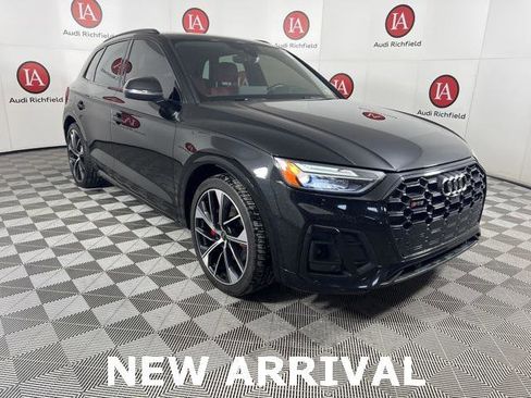 Used 2024 Audi SQ5 Premium Plus image 1