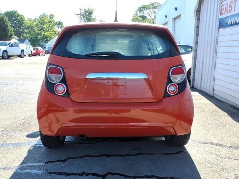 Used 2013 Chevrolet Sonic LTZ FWD image 4