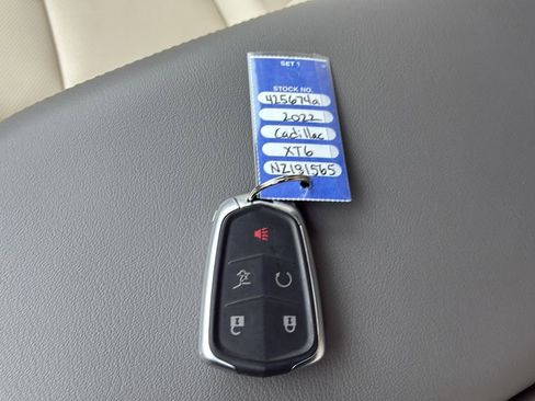 Certified 2022 Cadillac XT6 Premium Luxury w/ Technology Package image 23