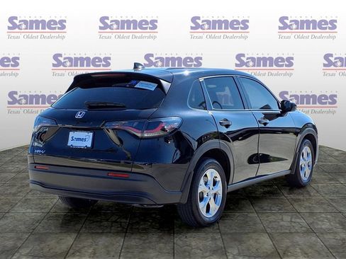 Certified 2025 Honda HR-V LX image 7