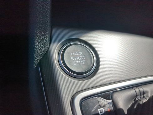 New 2026 Kia Sportage EX image 33