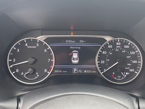 Used 2025 Nissan Sentra SV FWD image 25