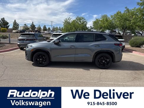 New 2026 Volkswagen Tiguan SE R-Line FWD image 2