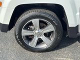 Used 2017 Jeep Patriot High Altitude image 4