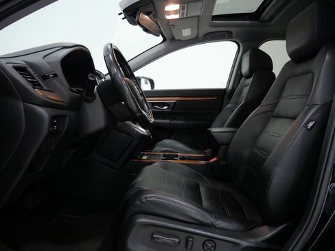 Used 2020 Honda CR-V Touring image 12